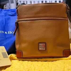 Pebble Grain Crossbody